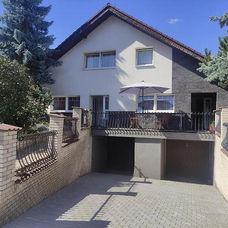 Cozy Gardens Apartments In Praga Zewnętrze zdjęcie