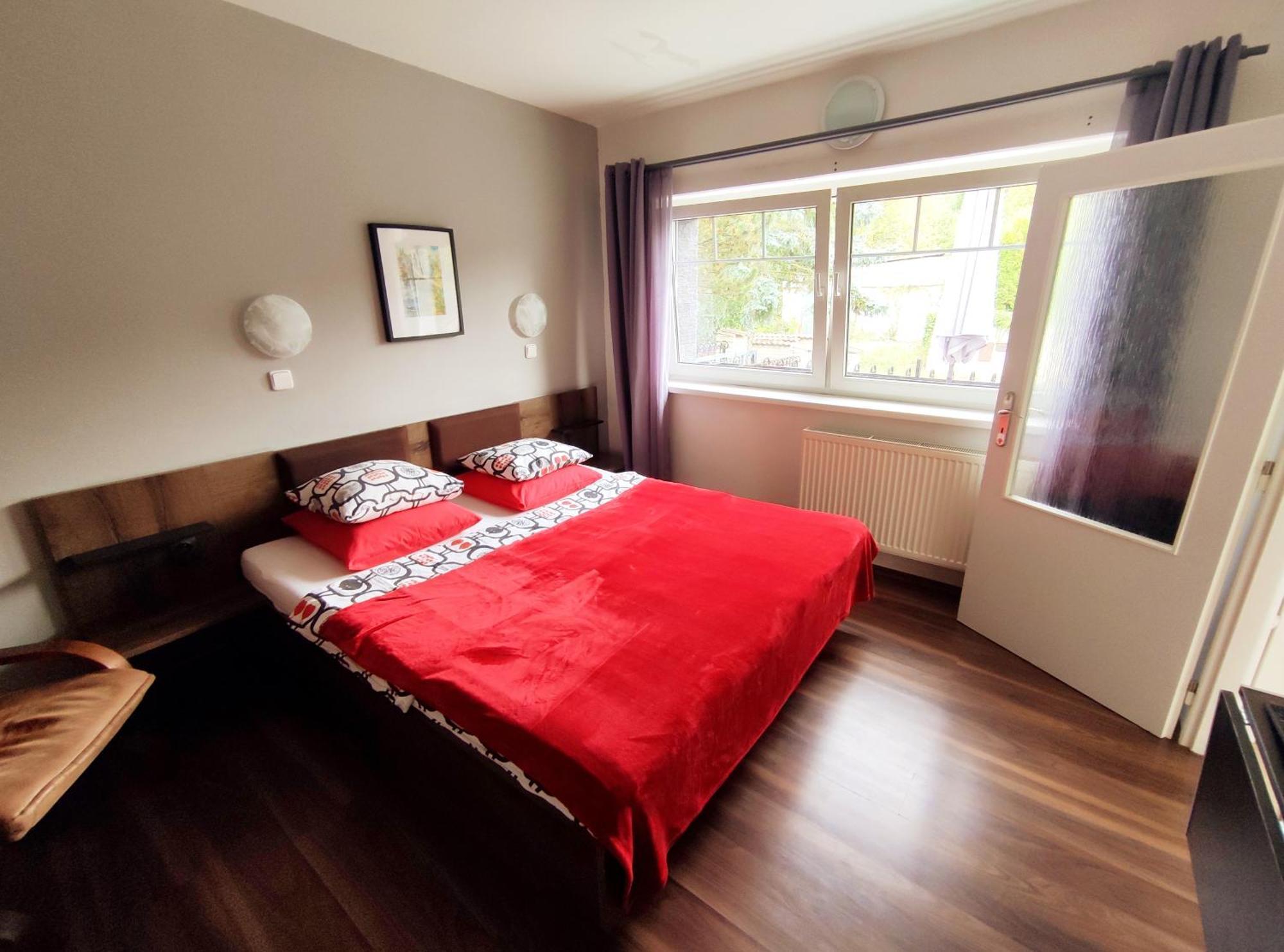 Cozy Gardens Apartments In Praga Zewnętrze zdjęcie