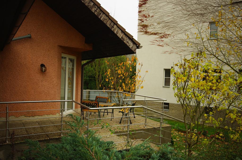 Cozy Gardens Apartments In Praga Zewnętrze zdjęcie